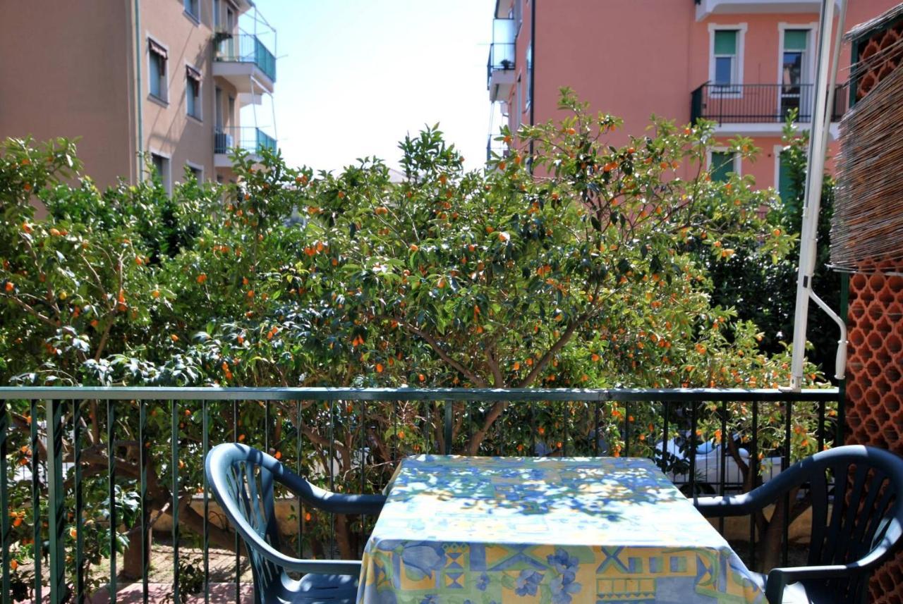 Appartamenti Con Giardino E Posto Auto Per Famiglie فينالي ليغوري المظهر الخارجي الصورة
