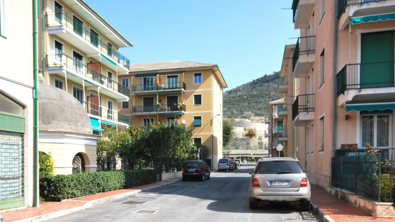 Appartamenti Con Giardino E Posto Auto Per Famiglie فينالي ليغوري المظهر الخارجي الصورة